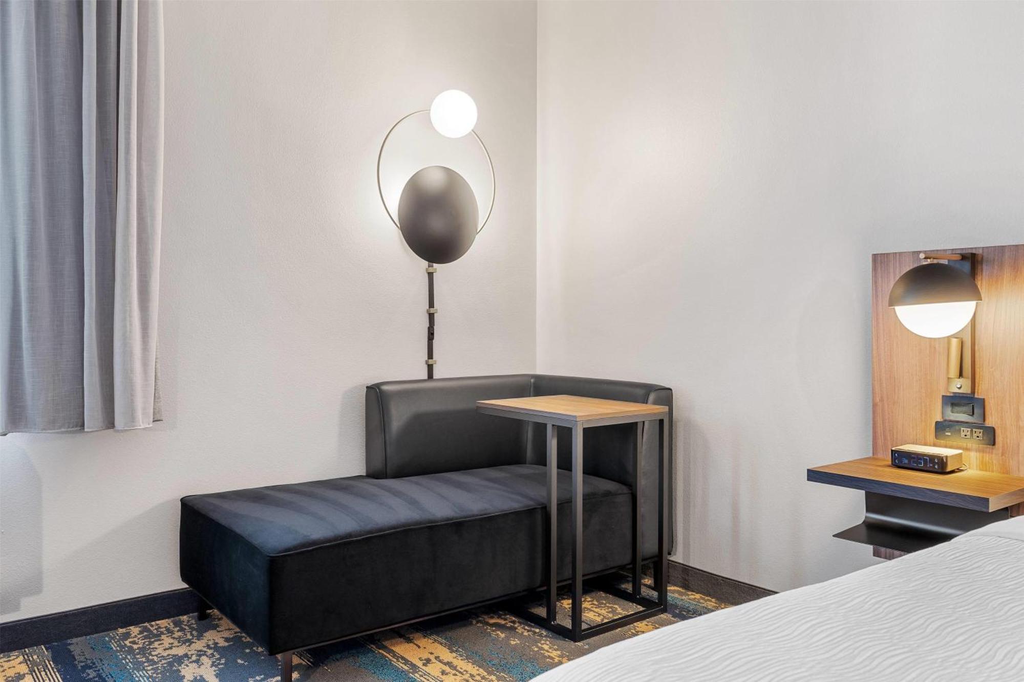 La Quinta Inn & Suites By Wyndham La Habra Eksteriør billede
